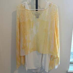 Catherines Black Label 4X Plus Size Yellow Tie Dye Layered Poncho Tunic Blouse